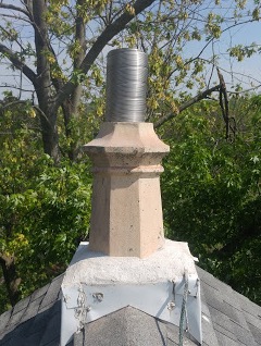 Stainless steel chimney liner in historic house